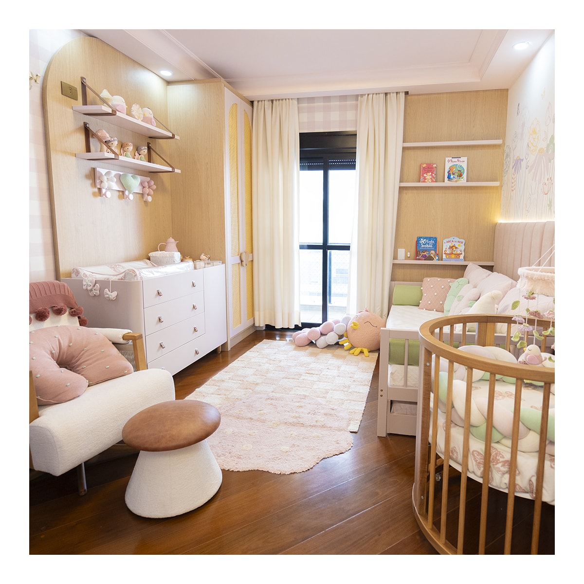 Product main image - 46b2169a-4153-4fc0-96e8-e119c34efa28