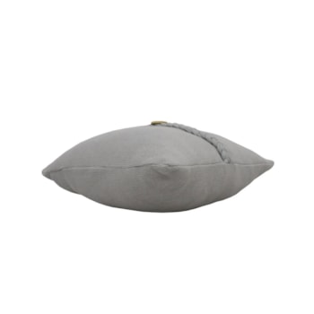 Segunda imagem do produto Almofada Decorativa Creative Tricot Trançada com Botão Cinza Claro