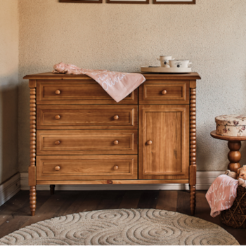 Segunda imagem do produto Cômoda em Madeira Dominica Mel - Stillen