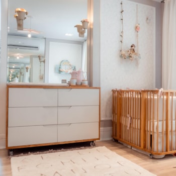 Imagem do produto Cômoda Fases 6 Gavetas com Caixa em Jequitibá - Kartoon