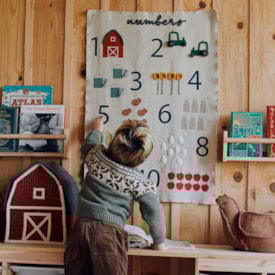 Segunda imagem do produto Enfeite de Parede Farm Numbers 70 x 100 cm - Lorena Canals