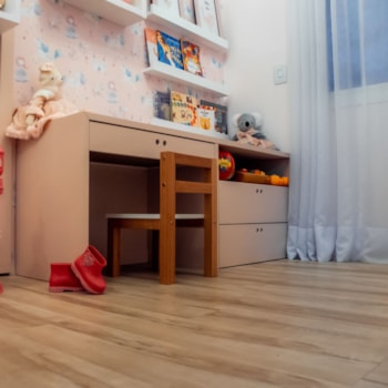 Segunda imagem do produto Escrivaninha Infantil Zoon