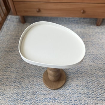 Segunda imagem do produto Mesa de Apoio Orgânica em Madeira com Dot Recouro