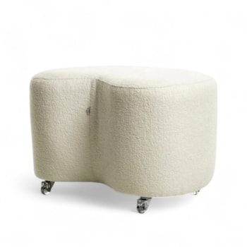 Segunda imagem do produto Pufe Para Descanso de Pés Bean Tecido Bouclê com Rodízios em Gel