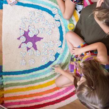 Segunda imagem do produto Tapete Arco Íris 100x160cm - Lorena Canals